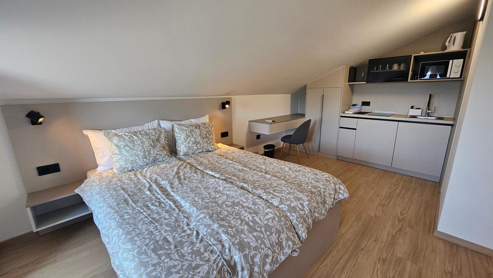 Richi Rooms & App Фунтана Екстер'єр фото